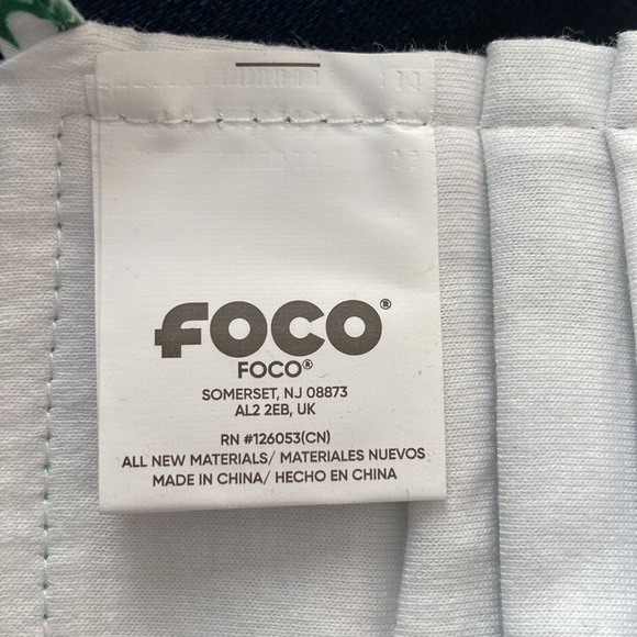 Celtics Tie Face Mask - Picture 5 of 6